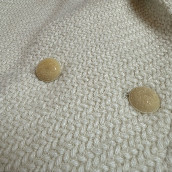 Vince cream herringbone textured blazer (size 10) - Picture 3 of 9